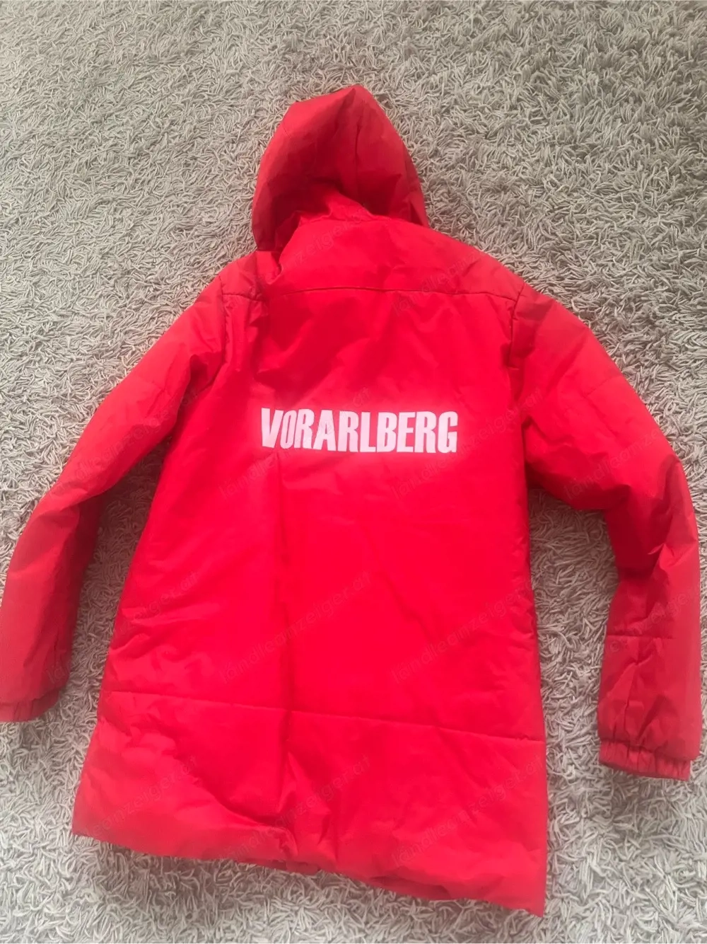 Anorak rot Grösse M, neuwertig