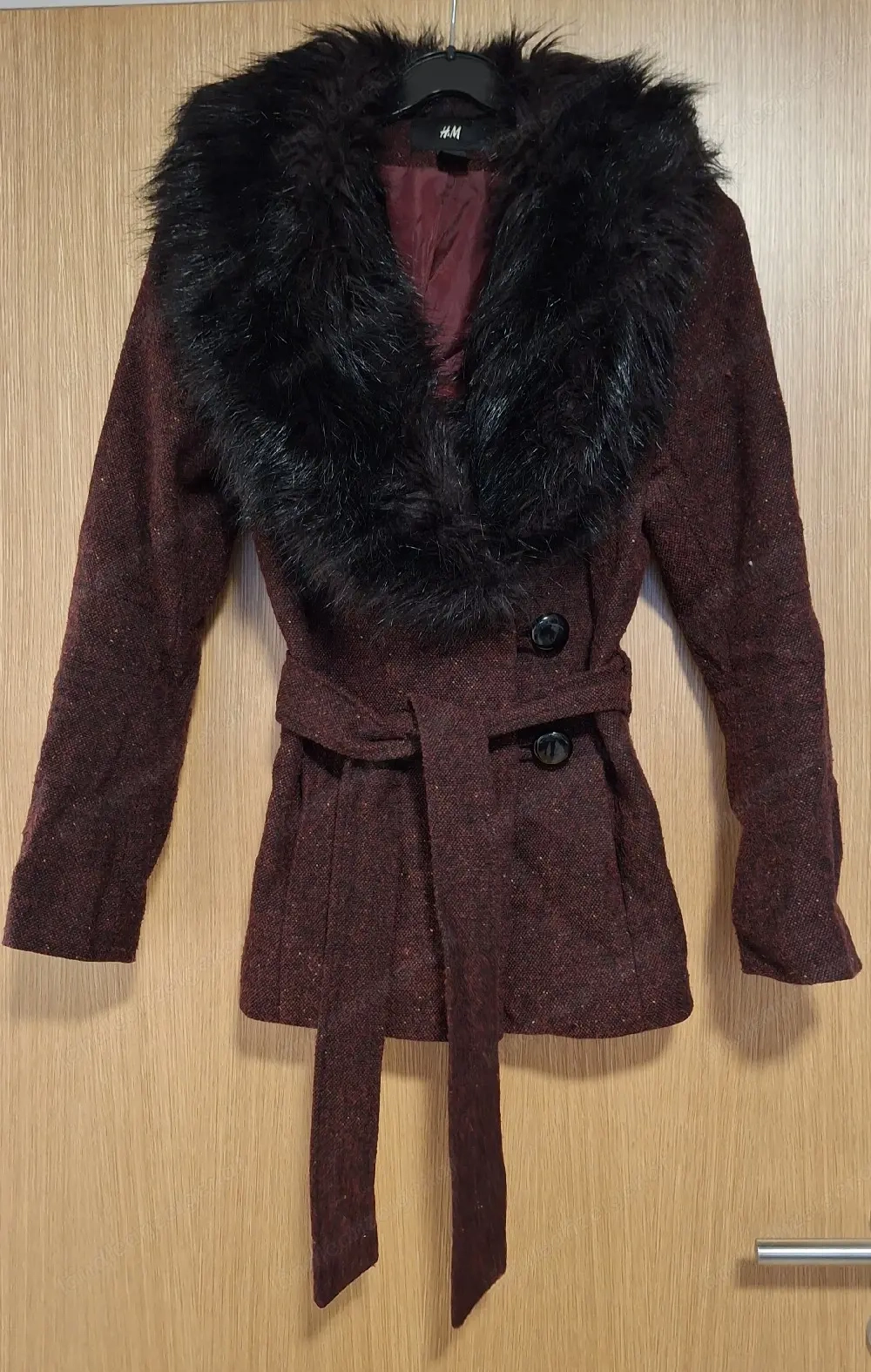 Mantel mit Pelzkragen