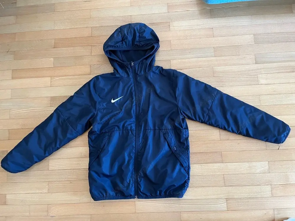 Nike Jungenjacke Frühjahr Gr.147-158