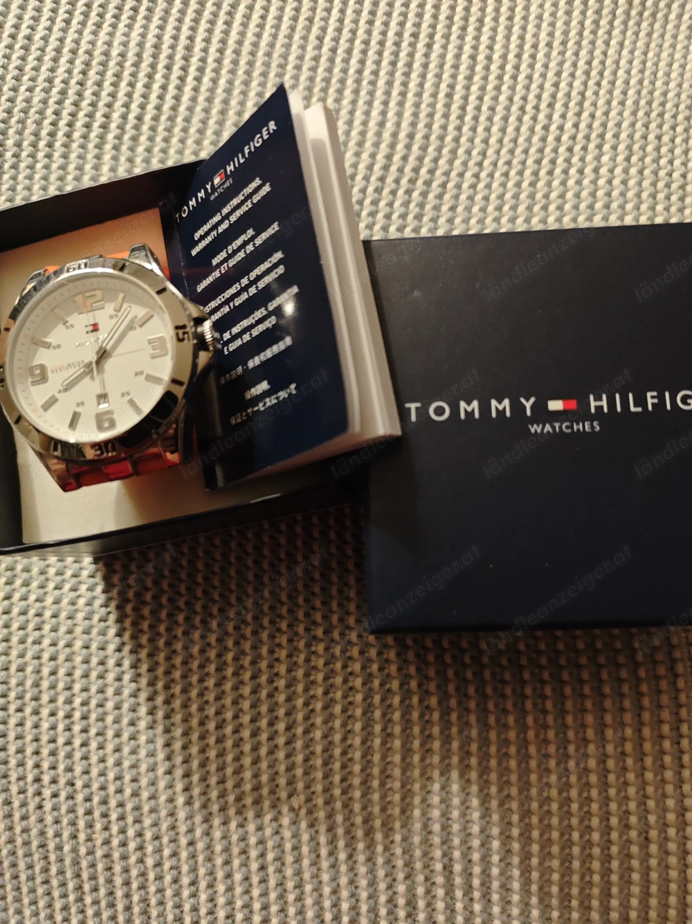 Hilfiger Herren Uhr sehr neuwertig 