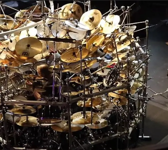 Schlagzeuger sucht Band