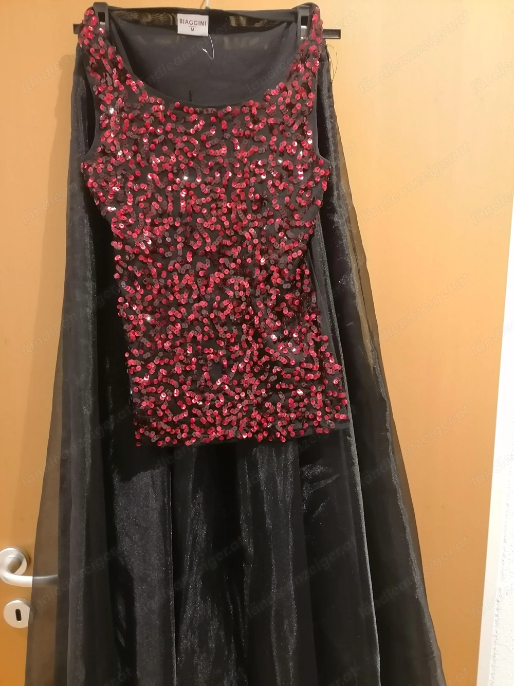 Wunderschöner Ballrock bodenlang, schwarz. NEU