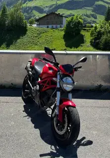Ducati Monster 796 ABS
