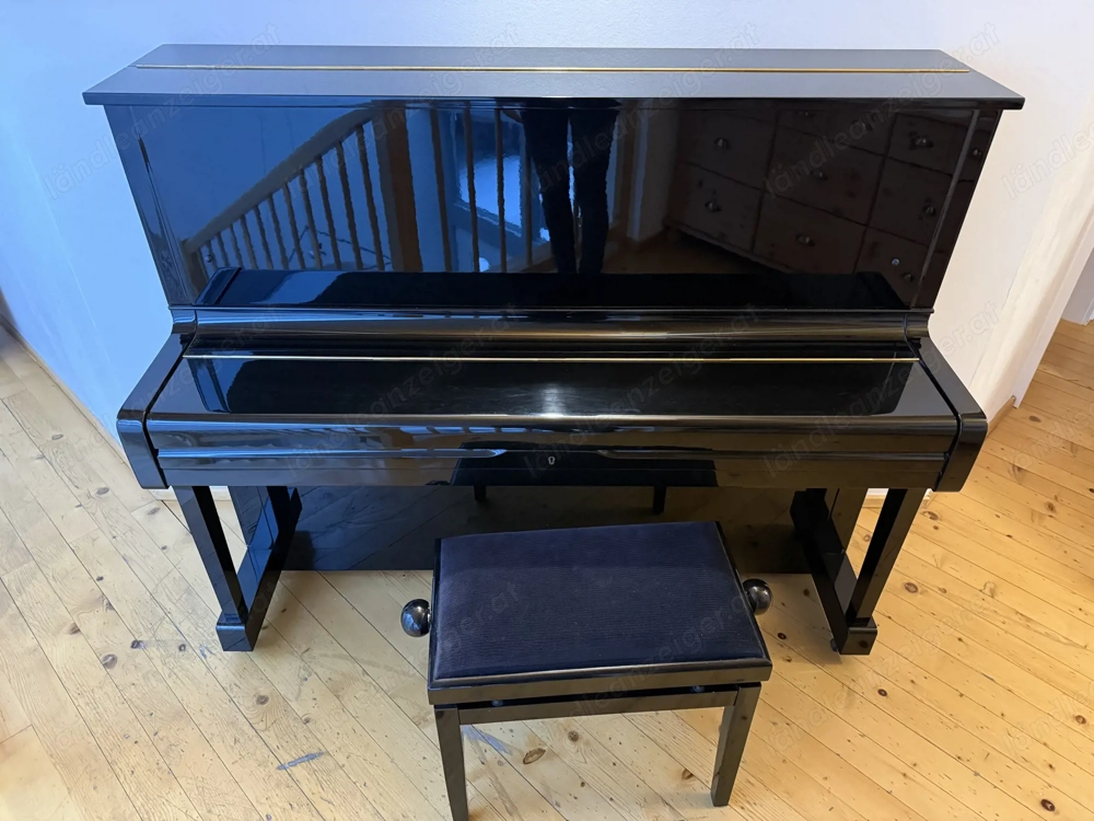 Klavier Yamaha U1H mit Pianobank