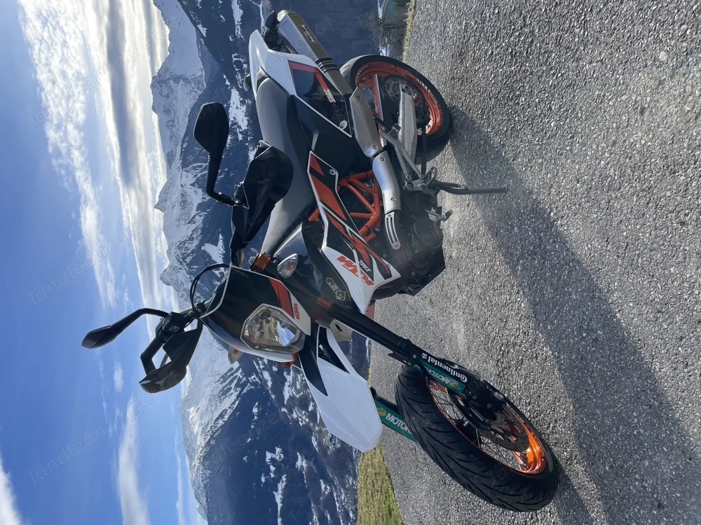 KTM 690 SMCR Supermoto