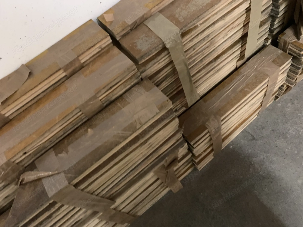 Alter ausgebauter Fischgrät_Parkett