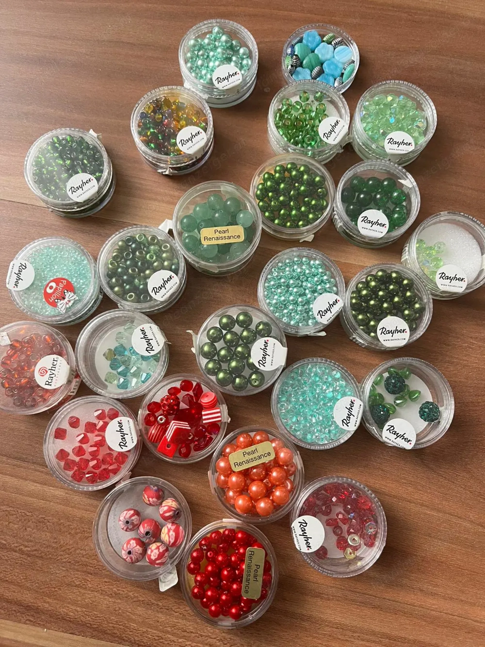 Perlenkoffer Nr. 3 mit verschiedenen Material (z.B Perlen) für DIY-Basteln