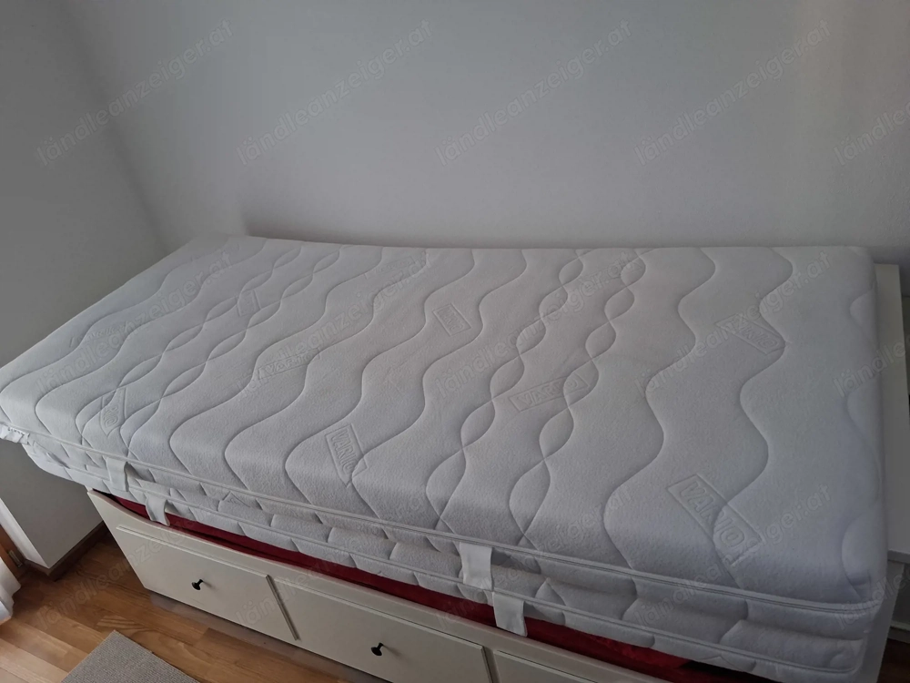 Zwei Matratzen neuwertig