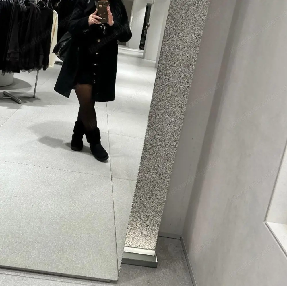 Getragene Höschen & Socken für Fetischliebhaber