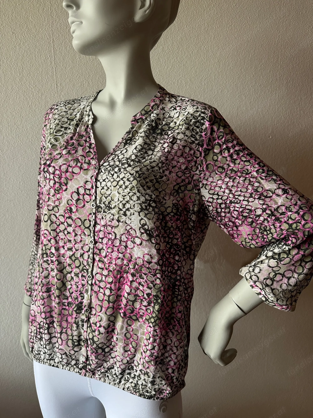 Bluse Gr. 38 40 (M) - 100% Viskose - neuwertig - leicht & fließend