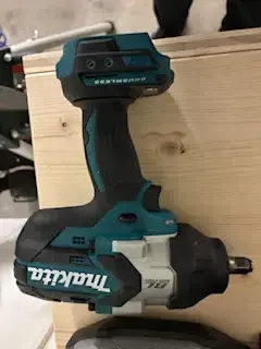 Akku Schlagschrauber DTW1002 