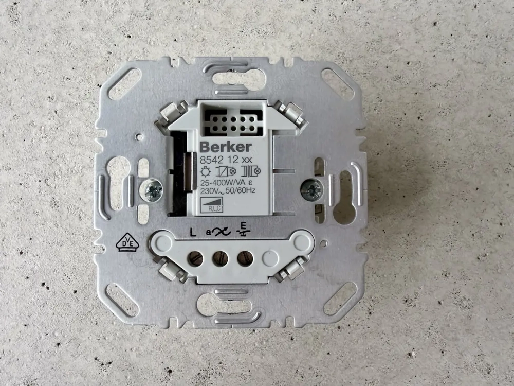 Berker  Hager Tastdimmer Komfort 1fach 8542 12 xx