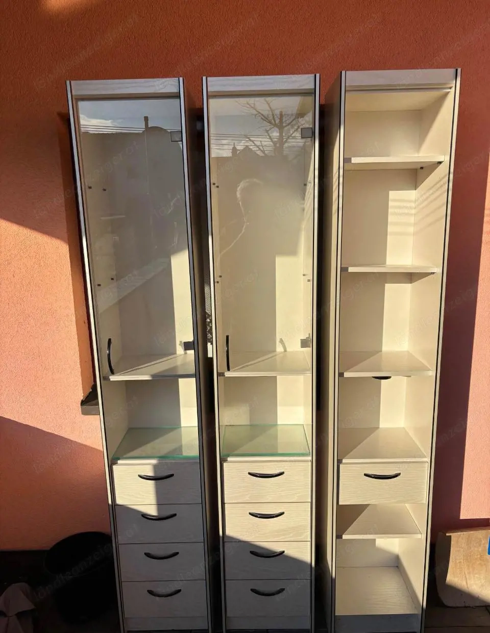 Hochkommoden  Vitrinen mit Glas