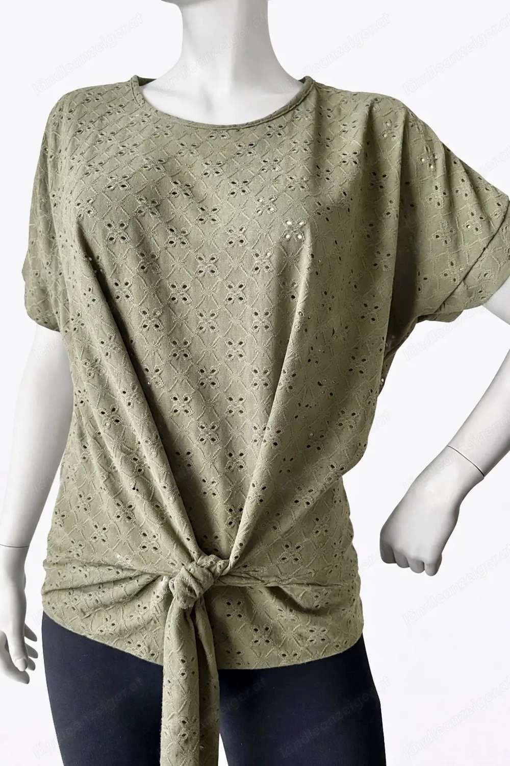 Sommerbluse Gr. 40 - luftig & leicht - Lochmuster - olivgrün - wie neu
