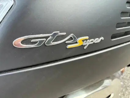 Vespa GTS 300 Supertech