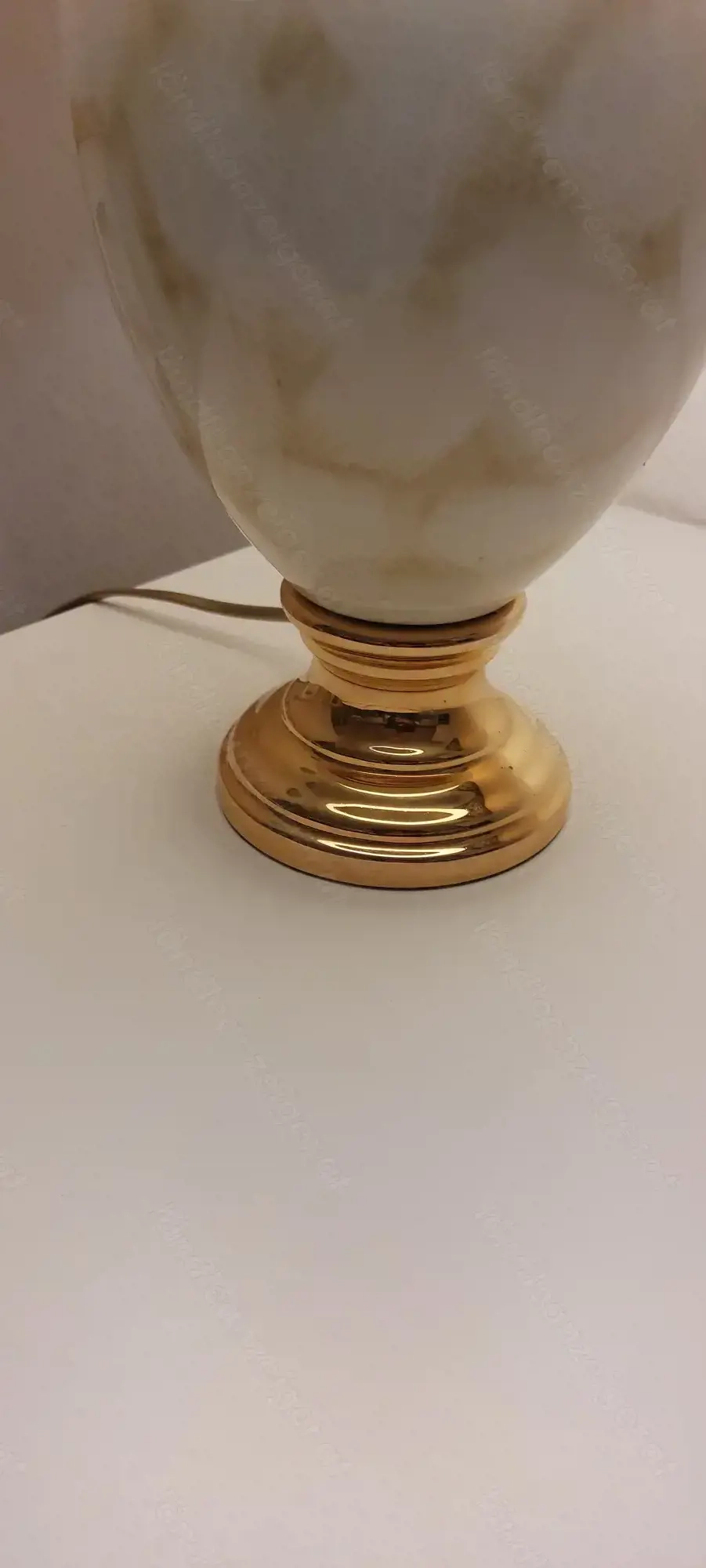 Schöne Tischlampe mit Schirm 60cm