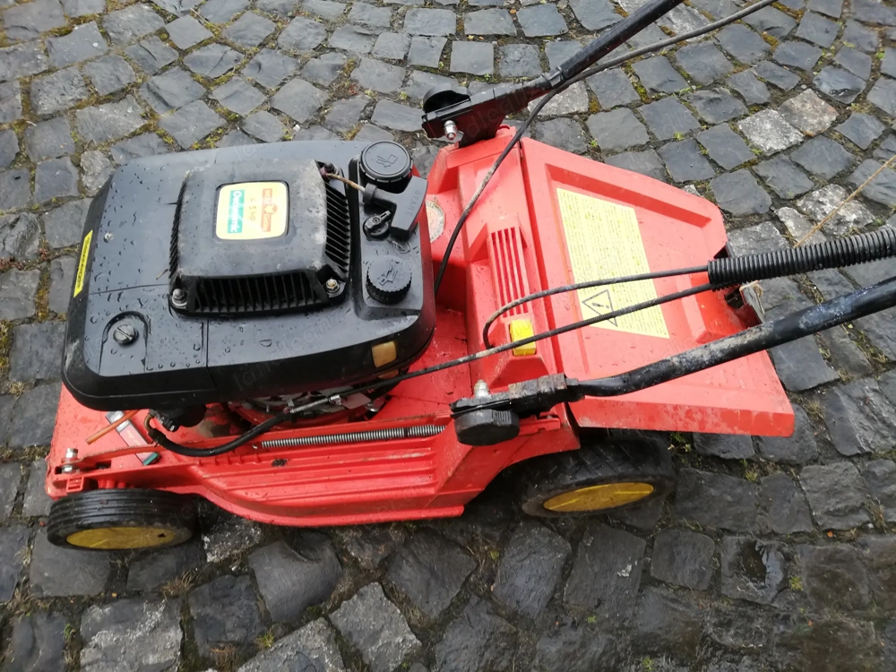 Motorrasenmäher zu verkaufen
