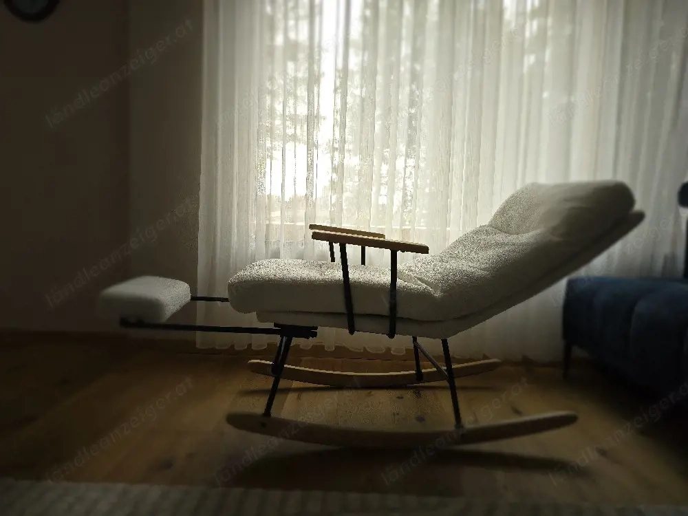 Moderner Relax-   Schaukelstuhl mit Hocker   NEU (originalverpackt)     180 VB