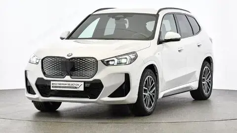 BMW iX1 xDrive30 M Sportpaket // Head-Up // DAB-Tuner