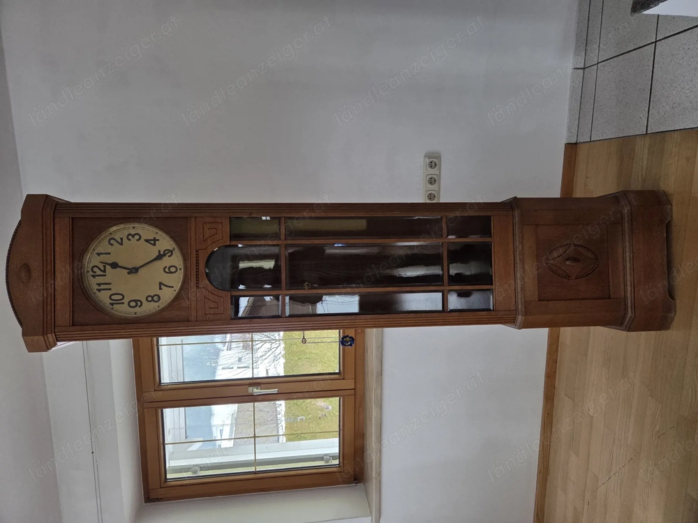 Sehr schöne 100 jährige Standuhr  zu verkaufen. 