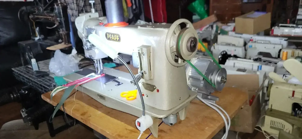 industrie ledernähmaschine  3fachtransport  pfaff 145 , 545 h3