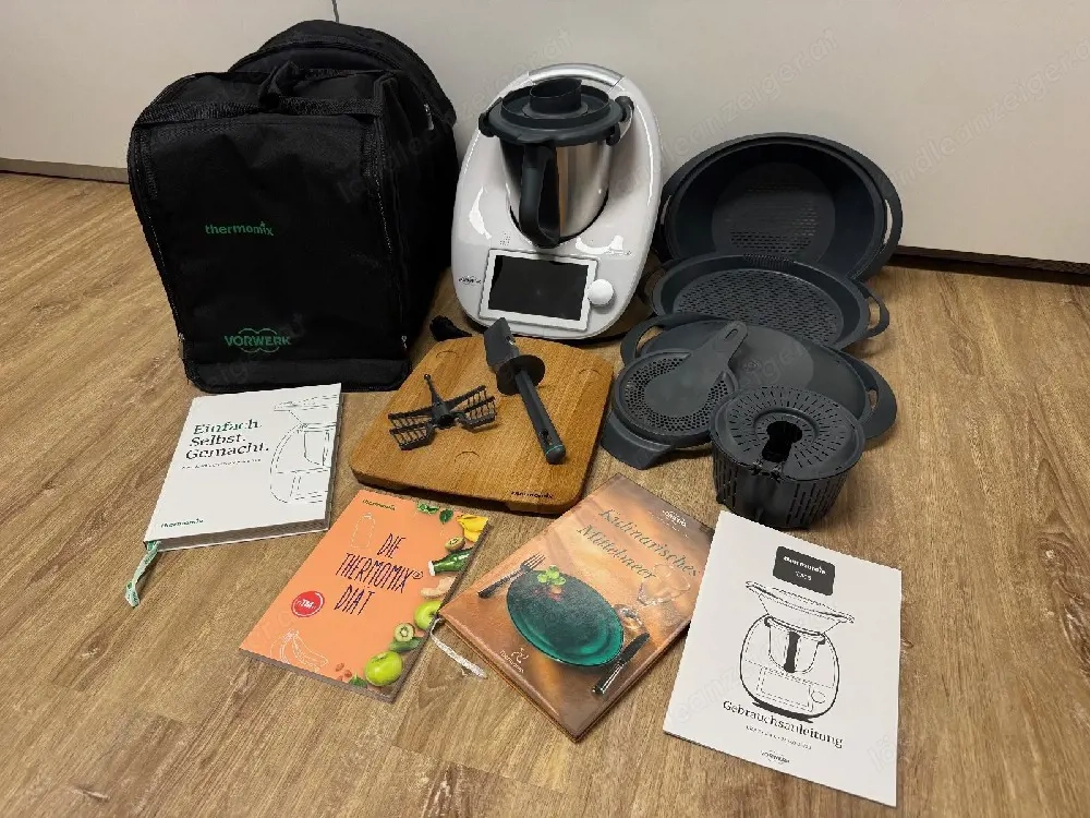 Vorwerk Thermomix TM6 mit Zubehör * Gleitbrett * Gerätetasche * Kochbücher * TOP