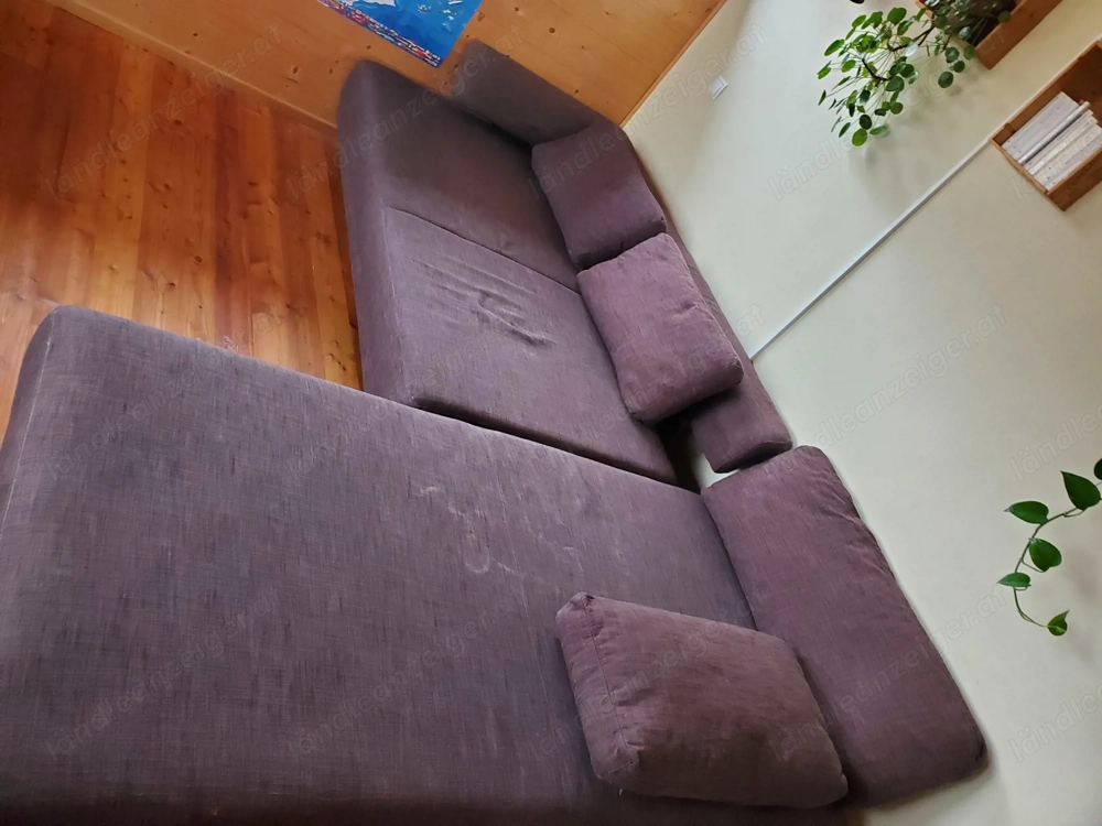 Couch Garnitur zu VERSCHENKEN,  2 Teile und 4 Kissen
