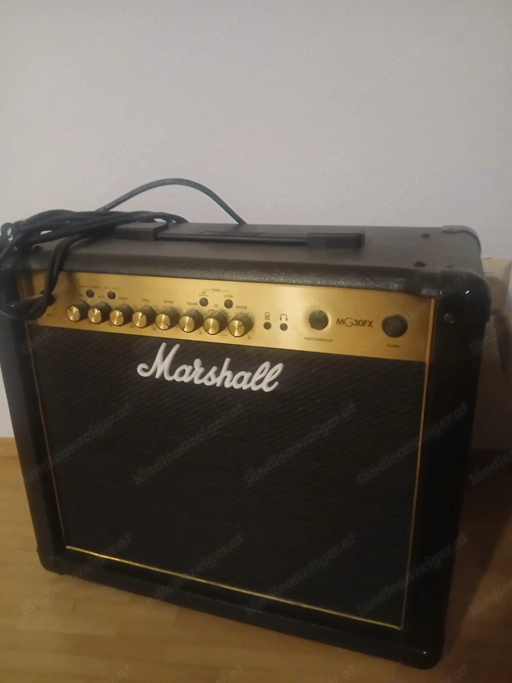 Hochwertiges Musik-Set: HaHanika 50 PF, E-Gitarre G&L Legacy Tribute Series , Ukulele & Marshall Amp