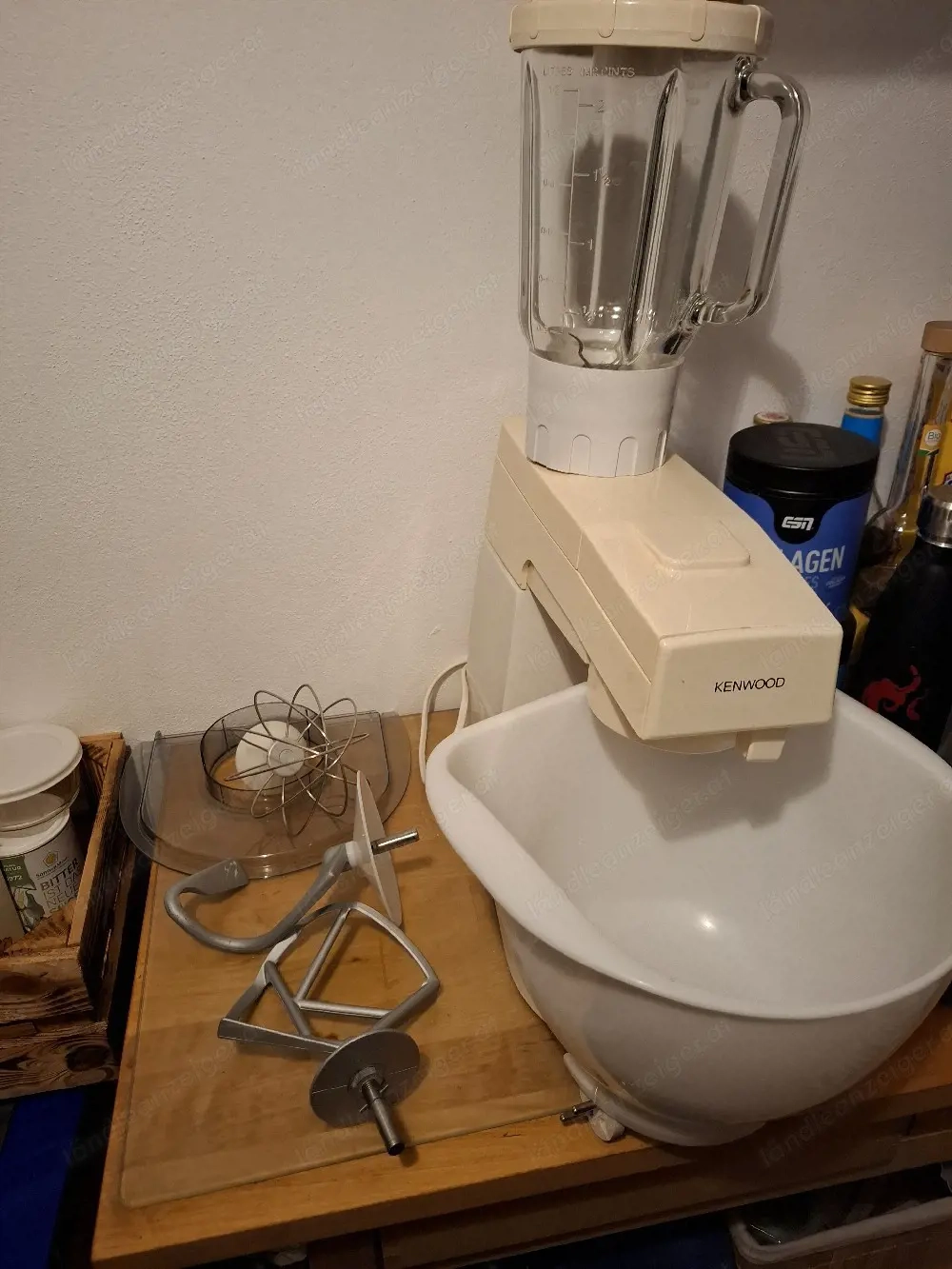 Kenwood mit Zubehör zu VERSCHENKEN