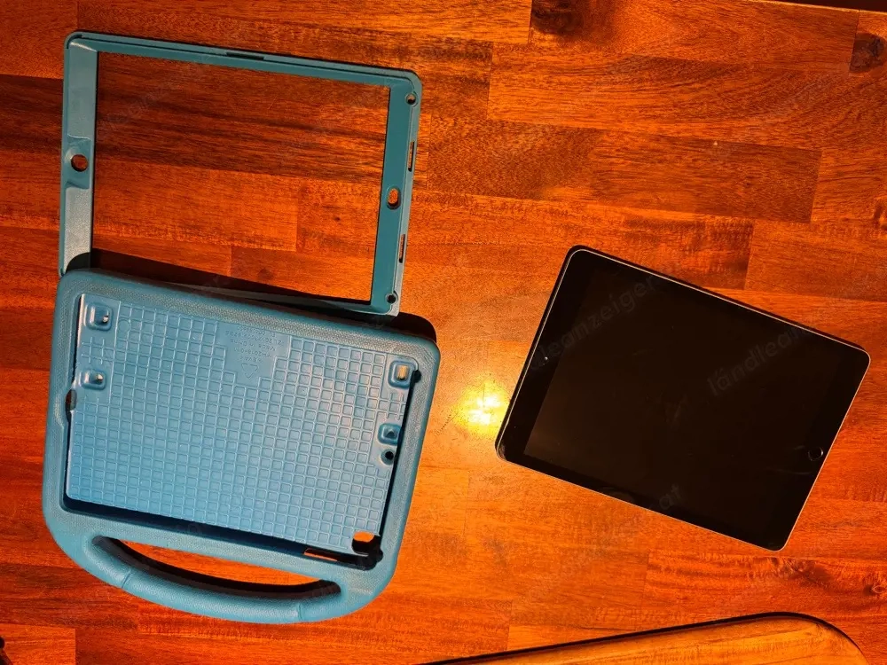 iPad 6 Generation   Zoll 9,7   128 GB    war wenig in Gebrauch plus gratis Rahmen Kinder 
