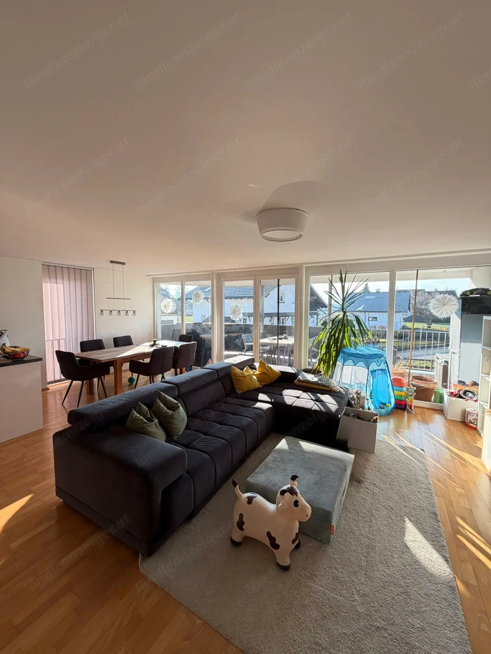 4  Zi-Wohnung zu vermieten 