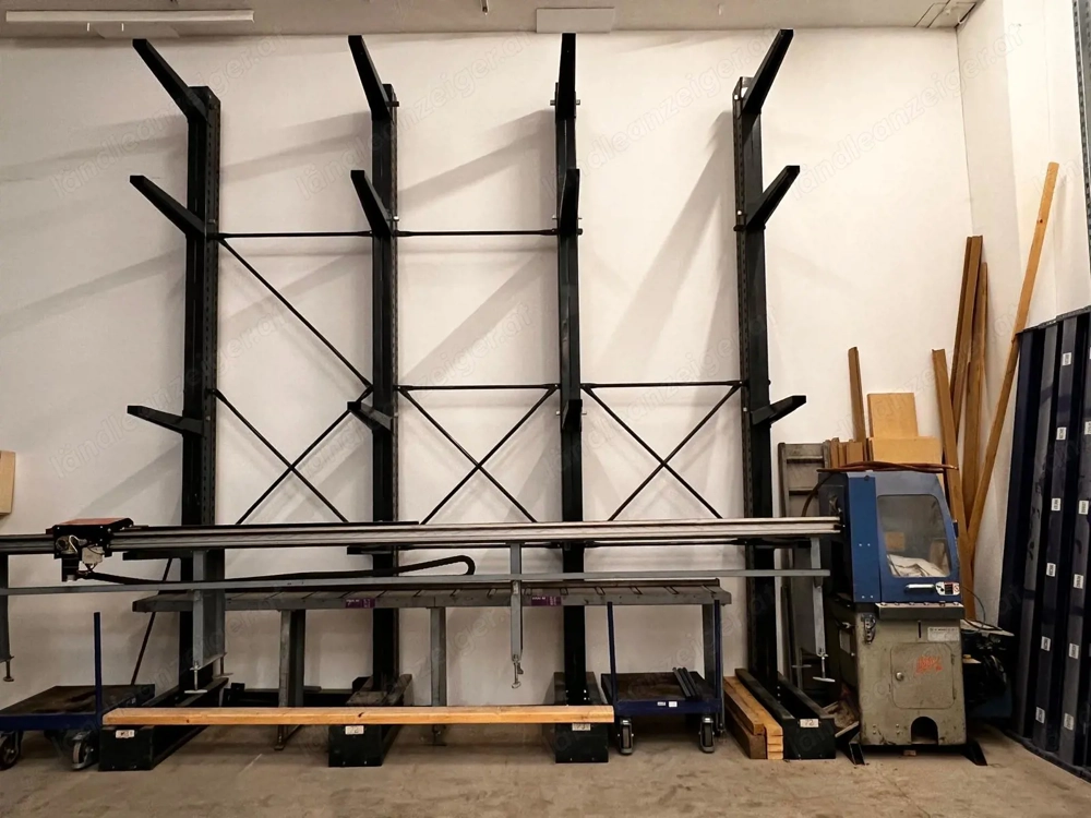 Kragarmregal, ideal für 6 m Stangen und Teile