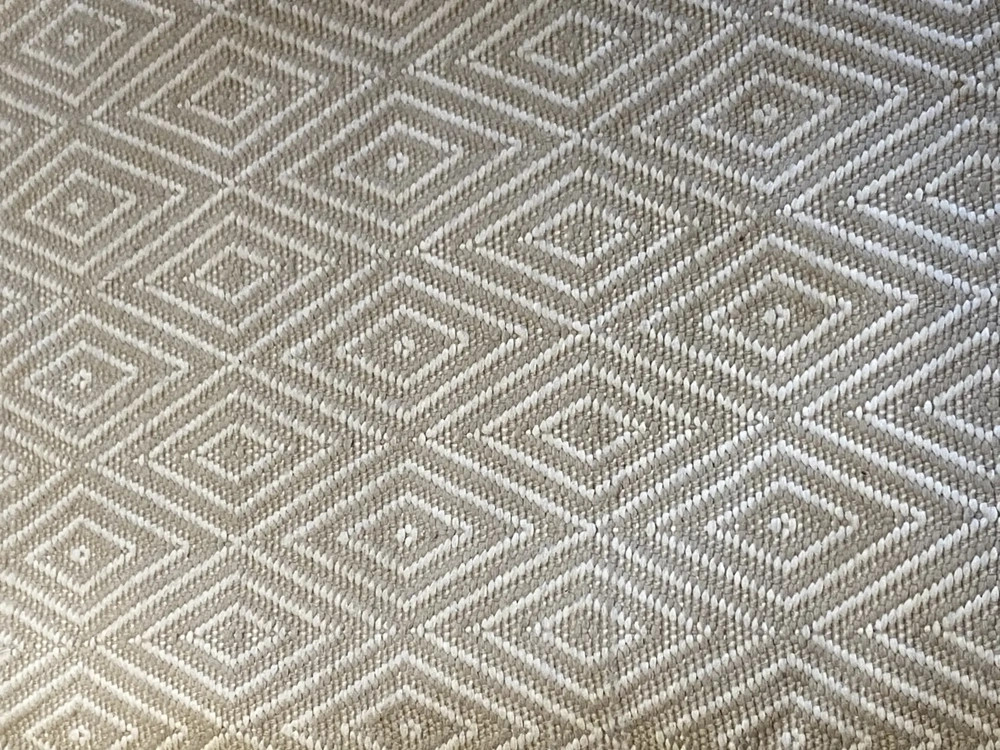 naturfarbener Teppich 