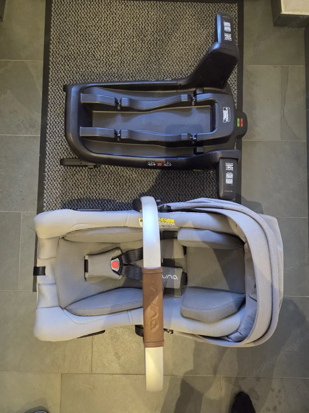 Nuna Babyschale mit isofix Station 