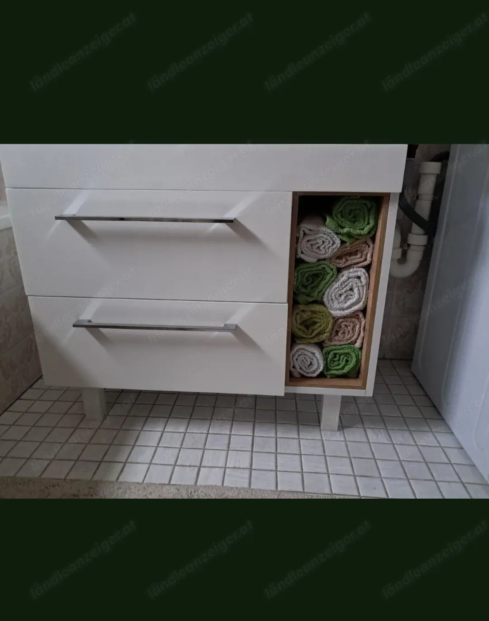 Waschbeckenunterschrank