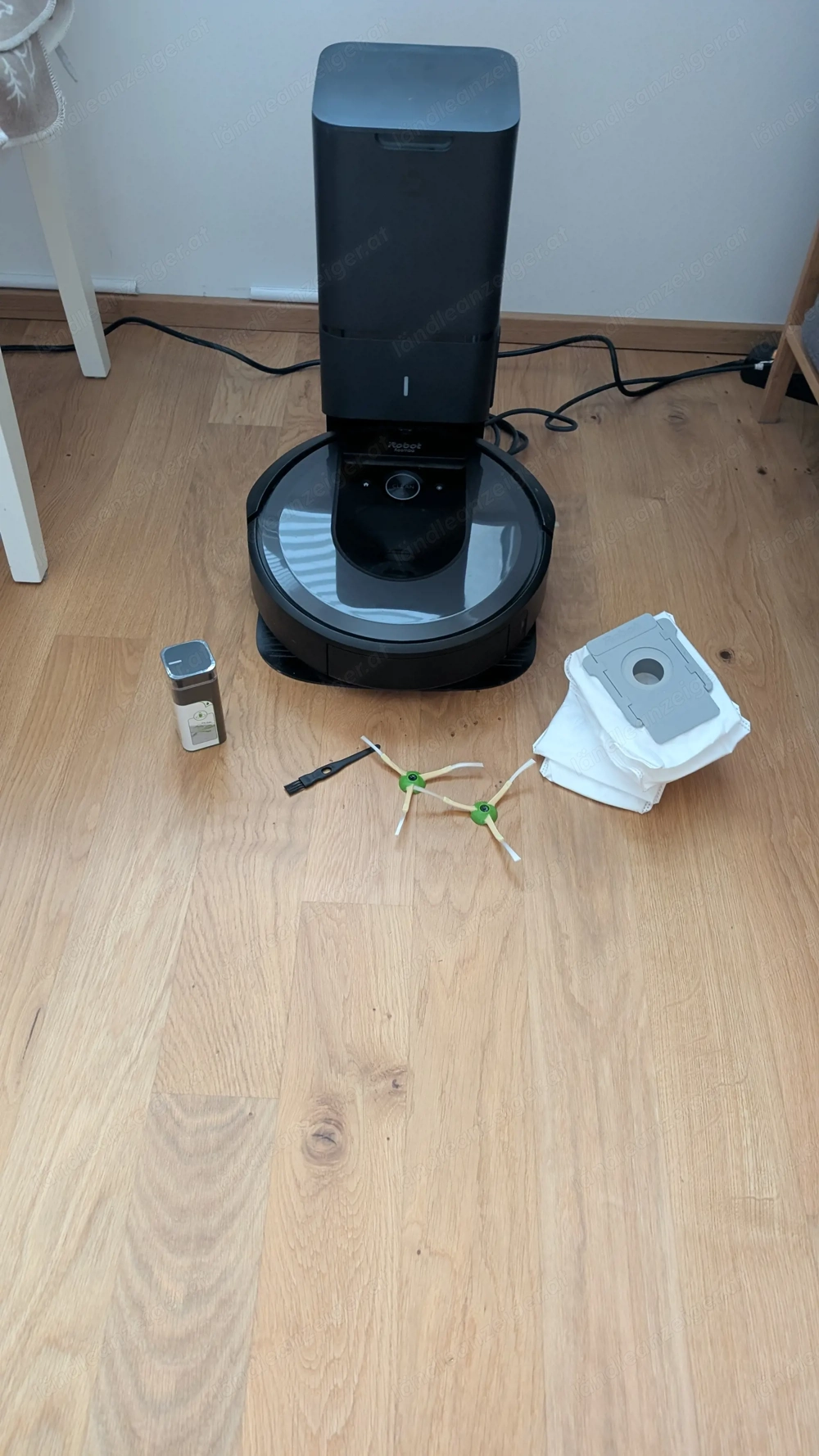 Staubsaugerroboter -  iRobot Roomba i7+ Top Zustand