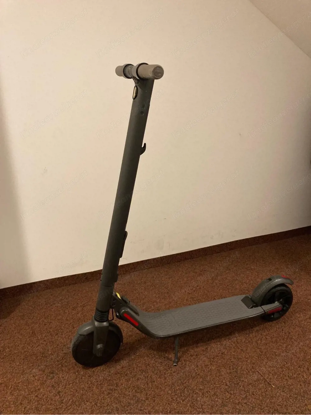 Ninebot by Segway Kick Scooter ES2