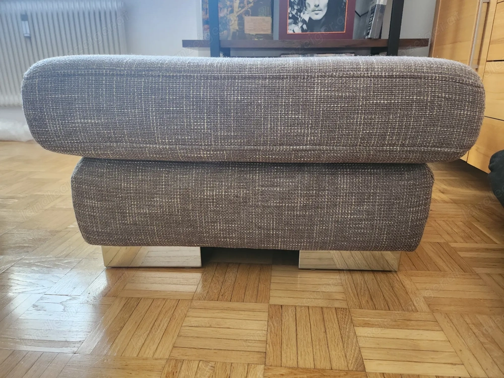 Textilhocker mit Metallfüßen - 40 cm Höhe - 73 cm Seitenlänge - sehr guter Zustand