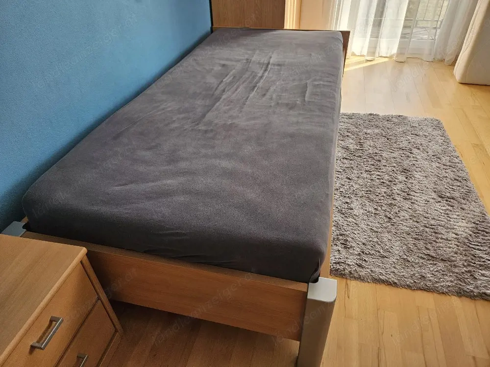 Einzelbett