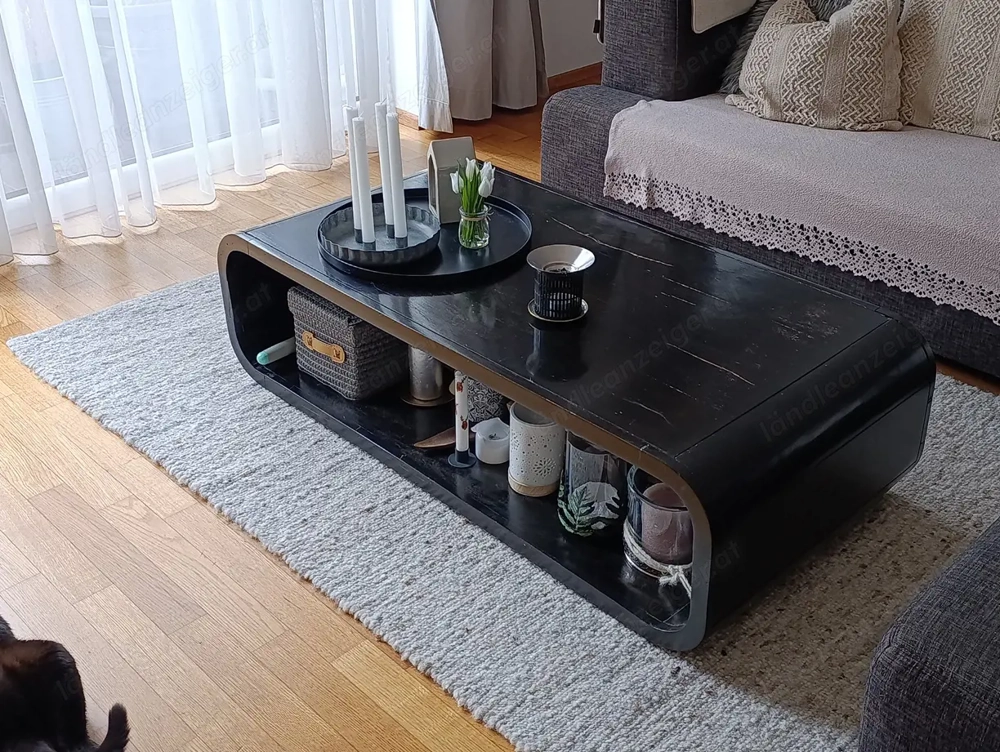 vergeben Chouch-Tisch dunkel lackiert