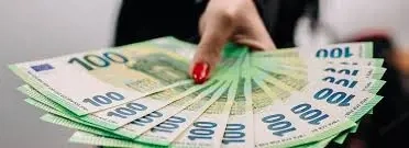 Kredit: Wir bieten Finanzierungen und Investitionen mit unkomplizierten Konditionen für jedermann.  