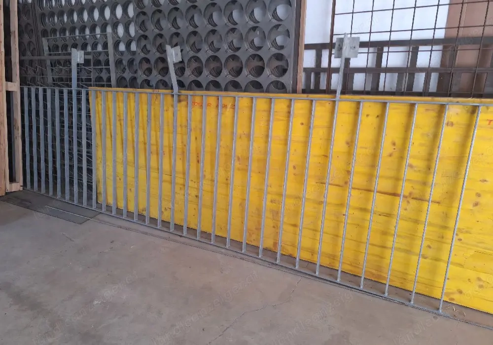 Verzinktes Geländer