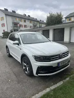 VW Tiguan R-Line SUV   Geländewagen