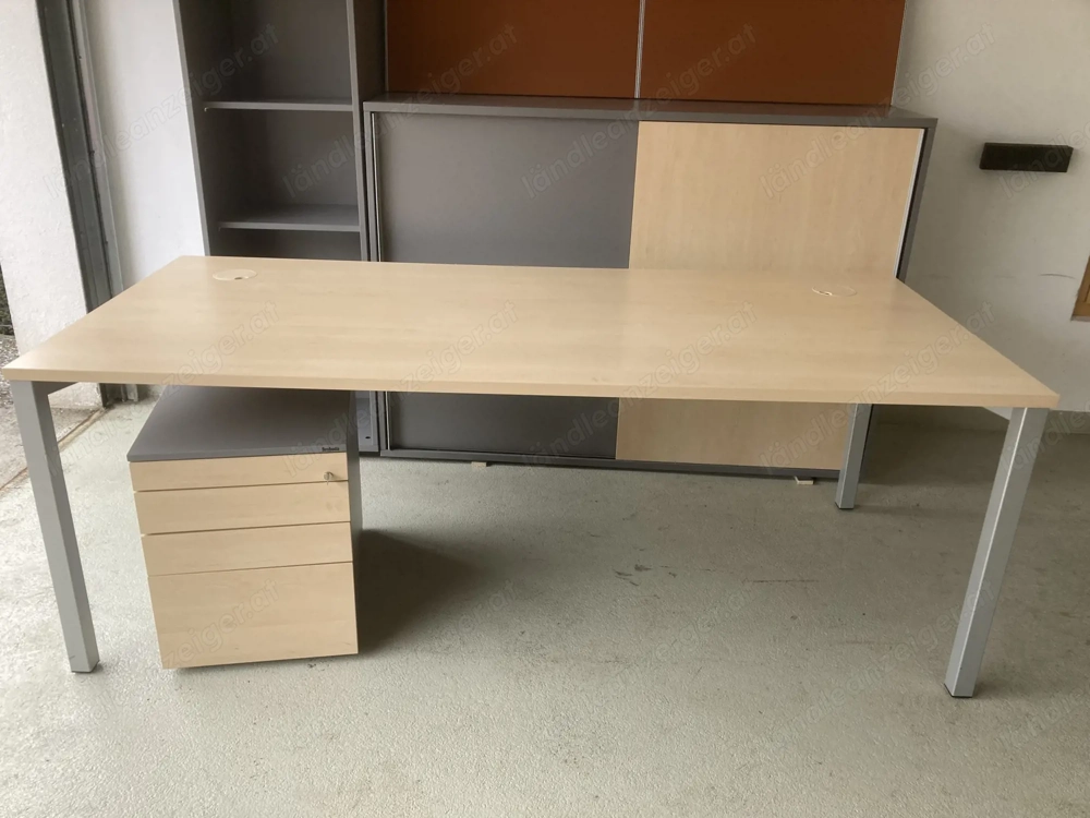 Büromöbel   Mobiliar für Profi