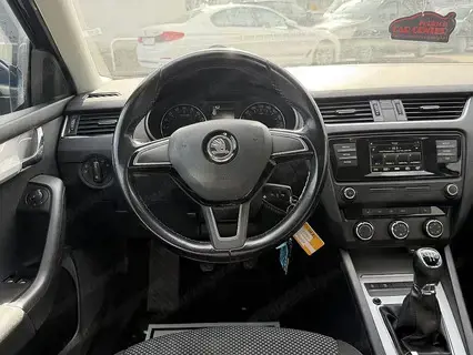 Skoda Octavia Combi 1,6 TDi Style 2017 Neu Vorgeführt 01 2027!