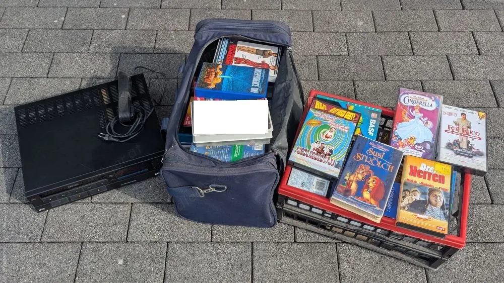 VHS Kassetten Recorder Video Set Grundig Disney uvm.