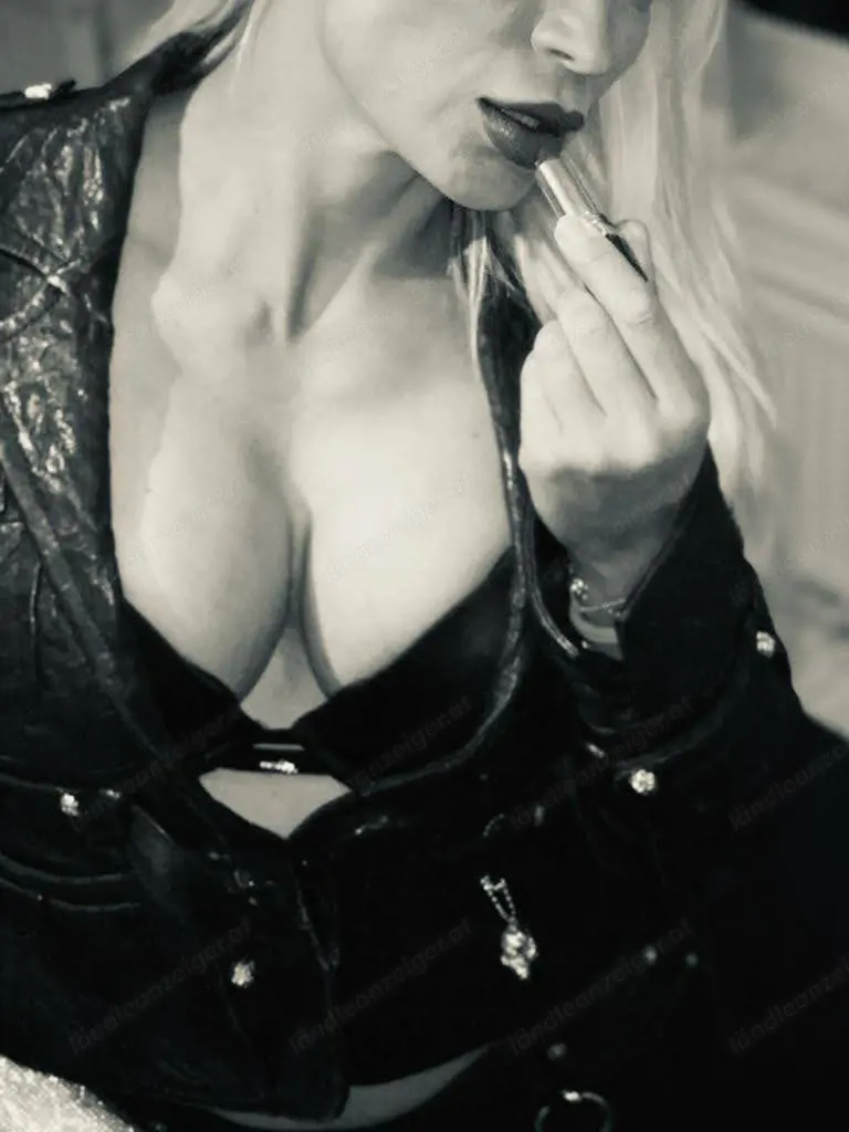 Josephine - wild freche russische Lady