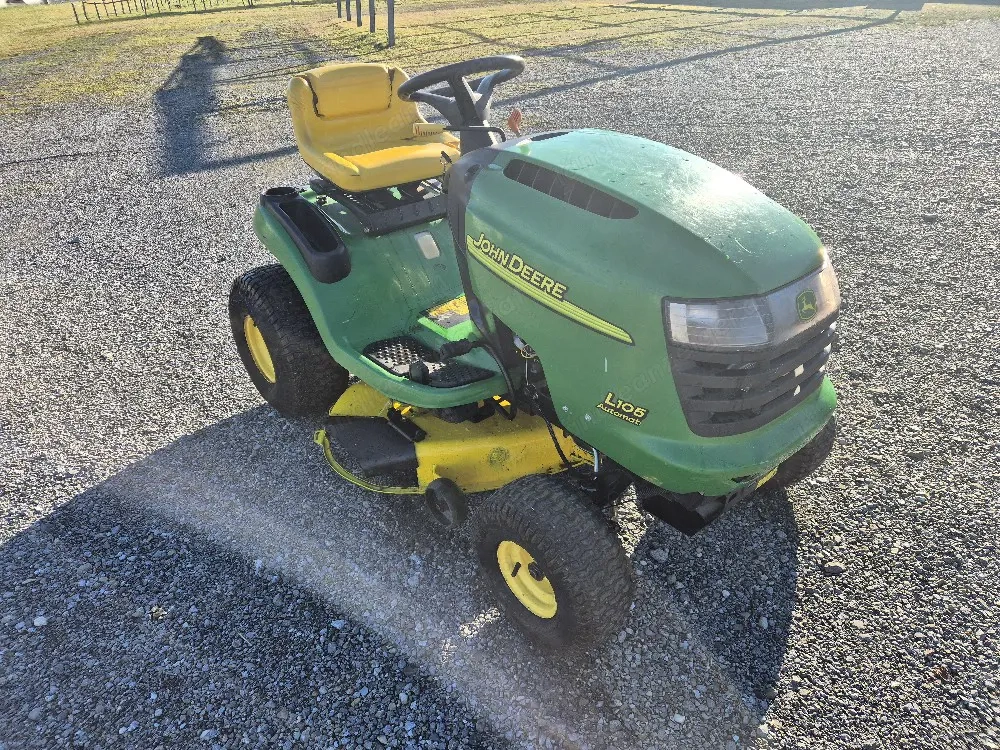 john Deere  Rasentraktor 