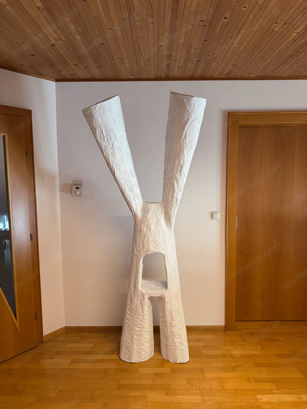 Skulpturale Stehleuchte   handgefertigtes Unikat   kostenlos an guten Platz