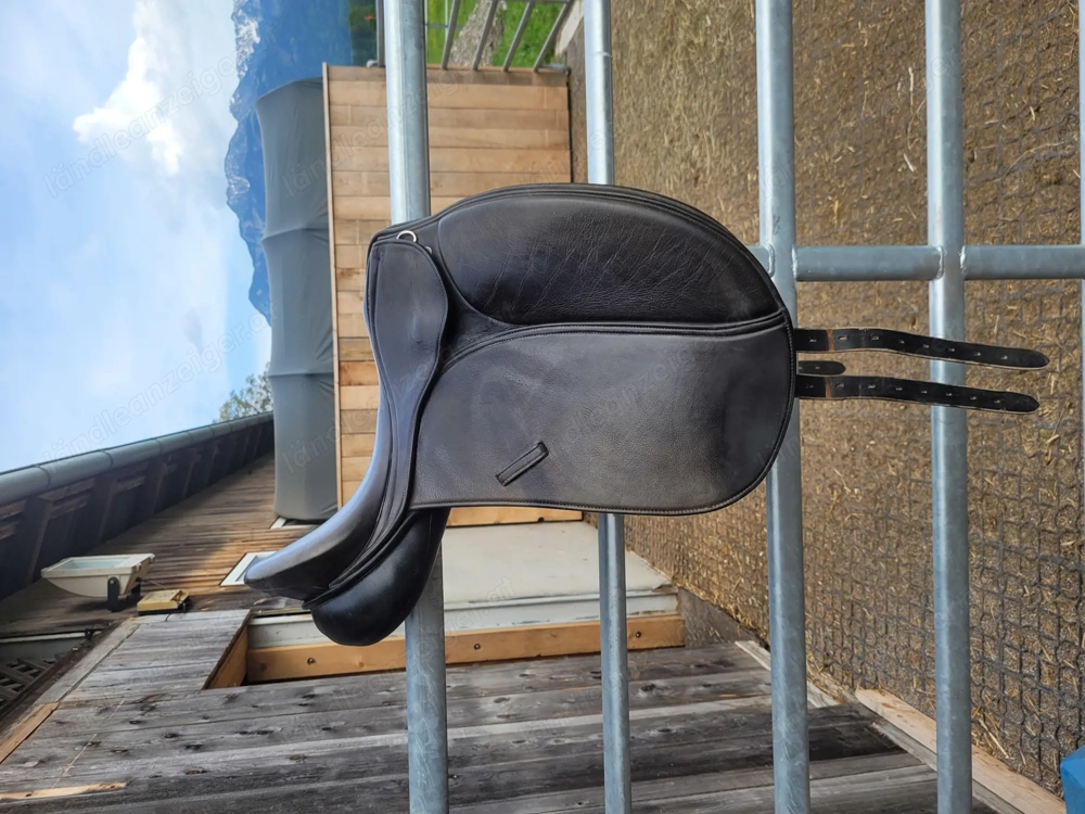 Dressursattel von Eric Thomas 